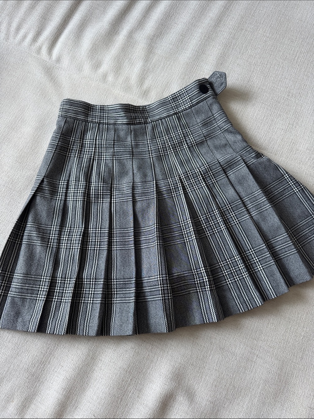 Maje Checked Pleated Mini Skirt - Size 38 (Medium) - Gray